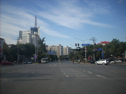 济南市英雄山路道路整修工程